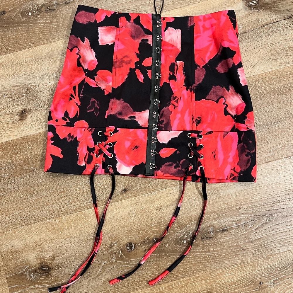 Lioness Rose Skirt
